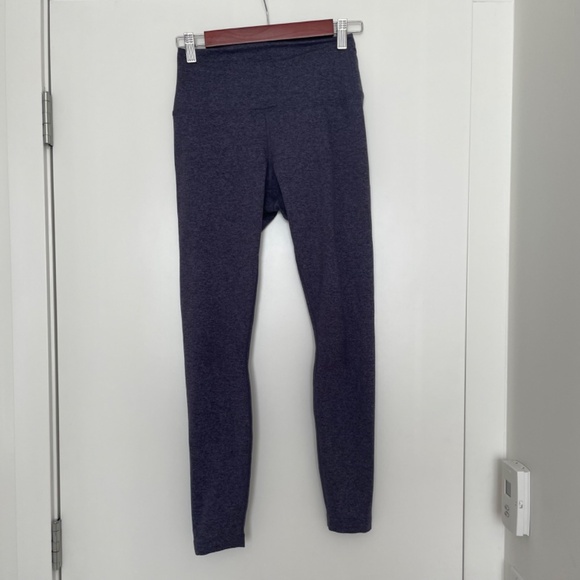 Nobull Women's HIGH-RISE MATTE TIGHT 28" deep lavender - purple legging - Picture 4 of 4